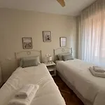Rghost-apartamento Cervantes En Pleno Centro De