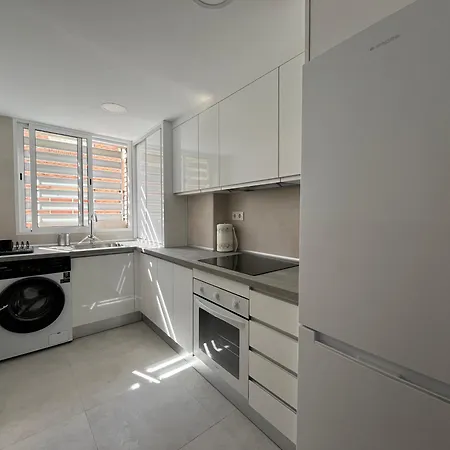 Rghost-apartamento Cervantes En Pleno Centro De *