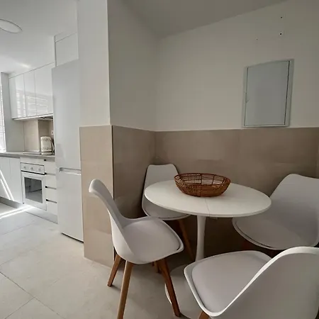 Rghost-apartamento Cervantes En Pleno Centro De *